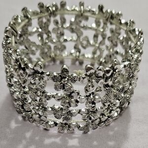 Elegant Silver Floral Bracelet